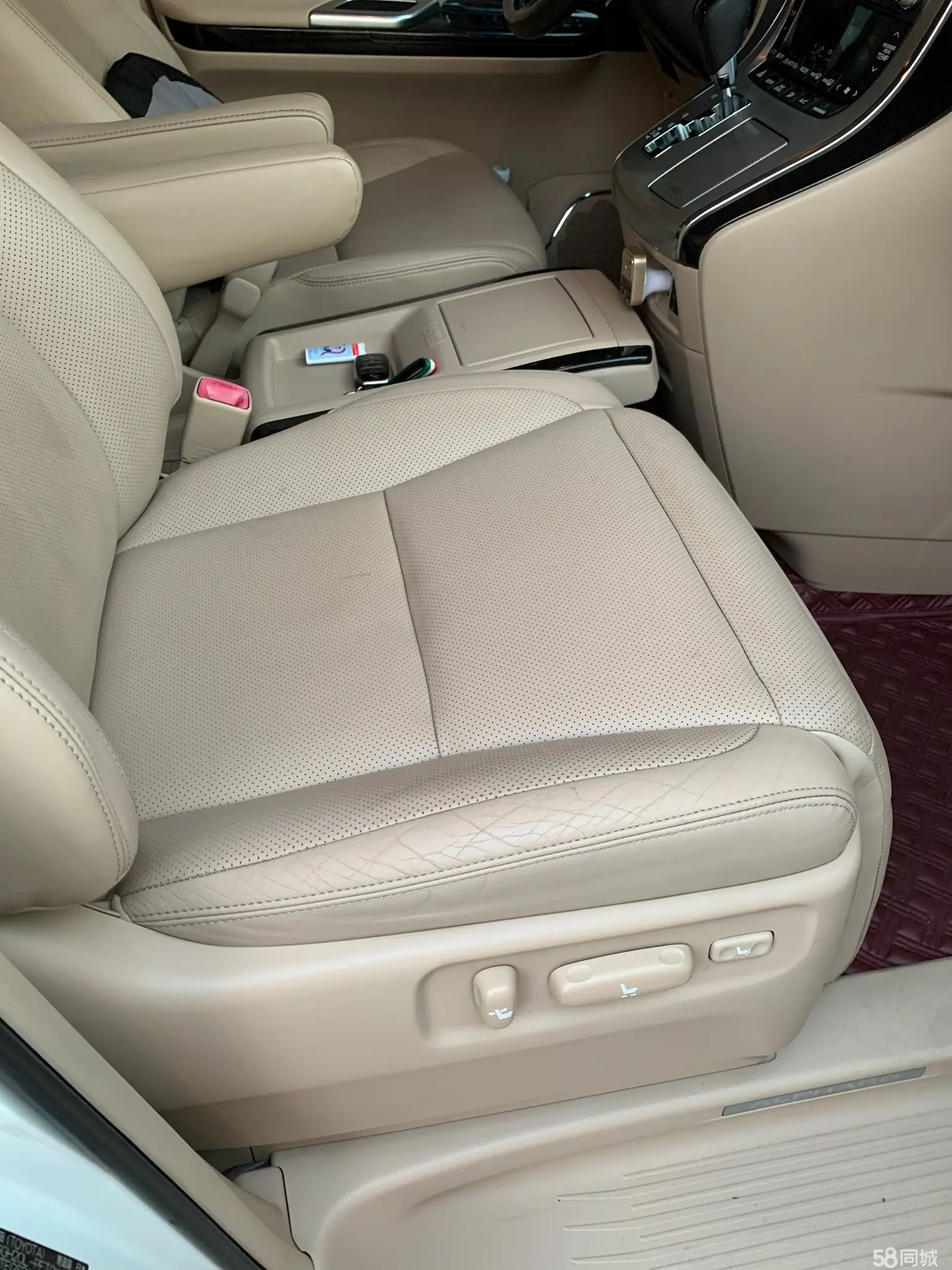 丰田 埃尔法 2013 汽车图片 #17