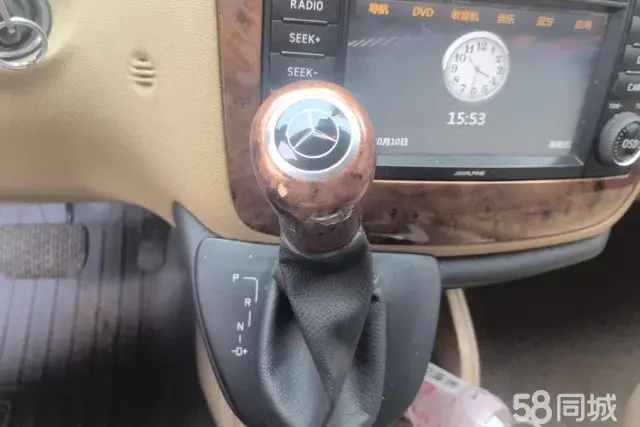 奔驰 威霆 2015 汽车图片 #17