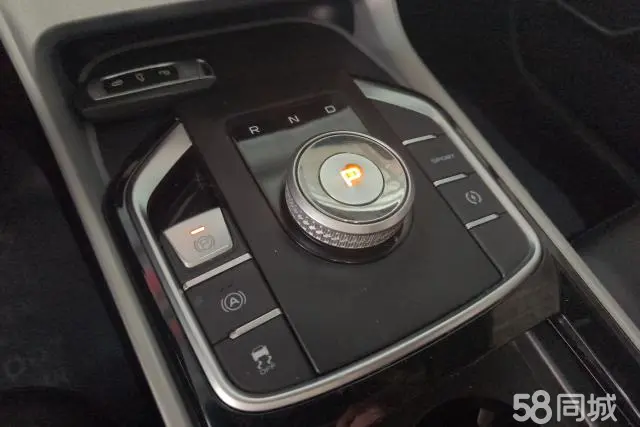 GEELY Emgrand GSe 2019 #17 GEELY Emgrand GSe 2019 car image #17