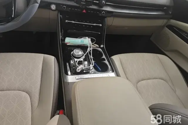 起亚 SPORTAGE 2022 汽车图片 #17