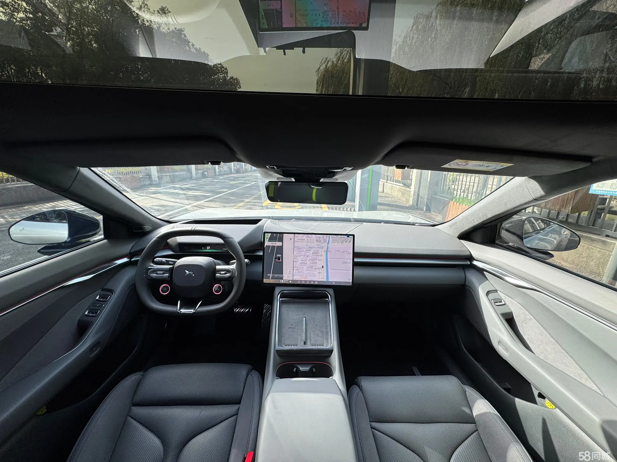 小鹏 小鹏P7 2025 汽车图片 #17