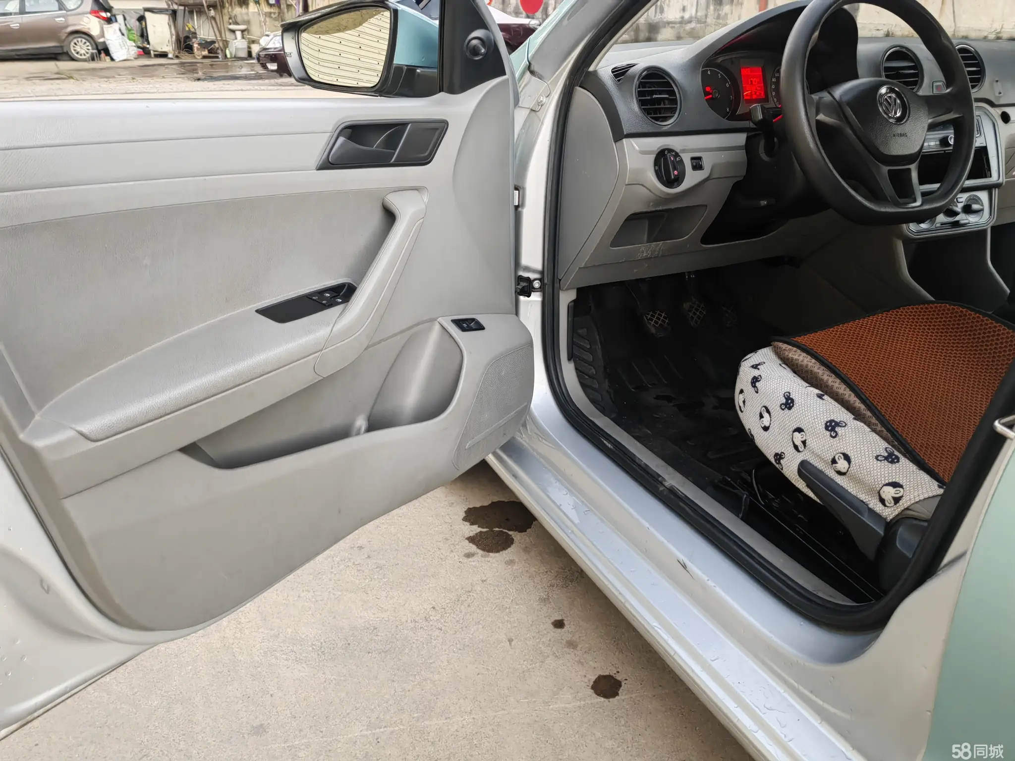 Volkswagen Jetta 2019 immagine di auto #17