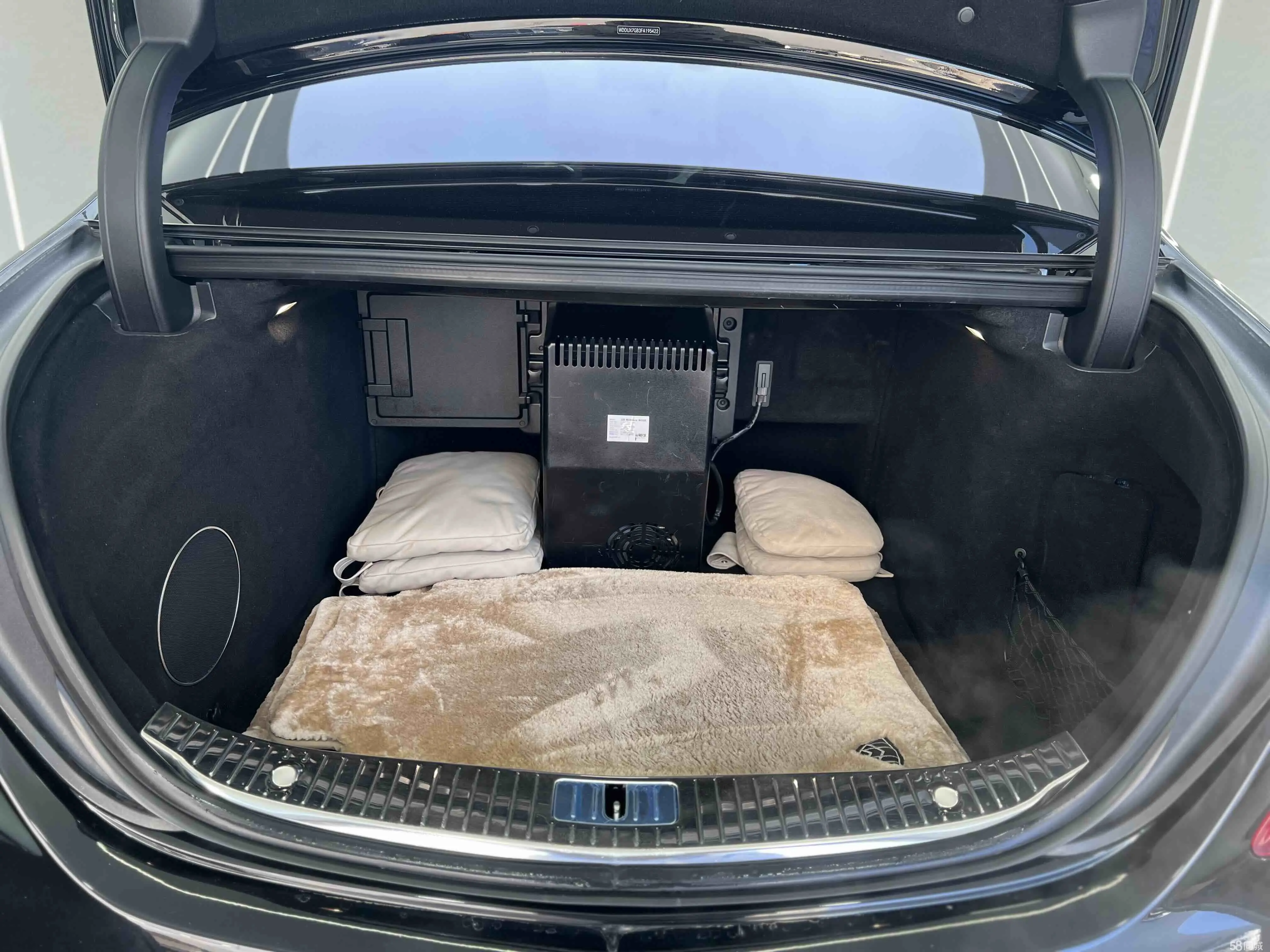 Mercedes-Benz Maybach S Class 2015 car image #17