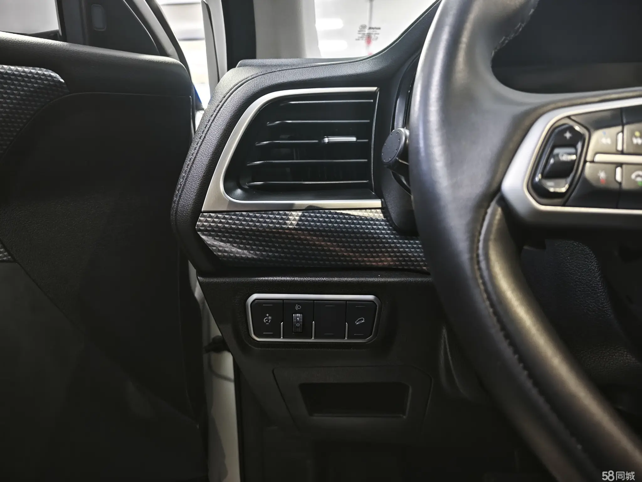 Haval F7x 2021 #17 Haval F7x 2021 car image #17