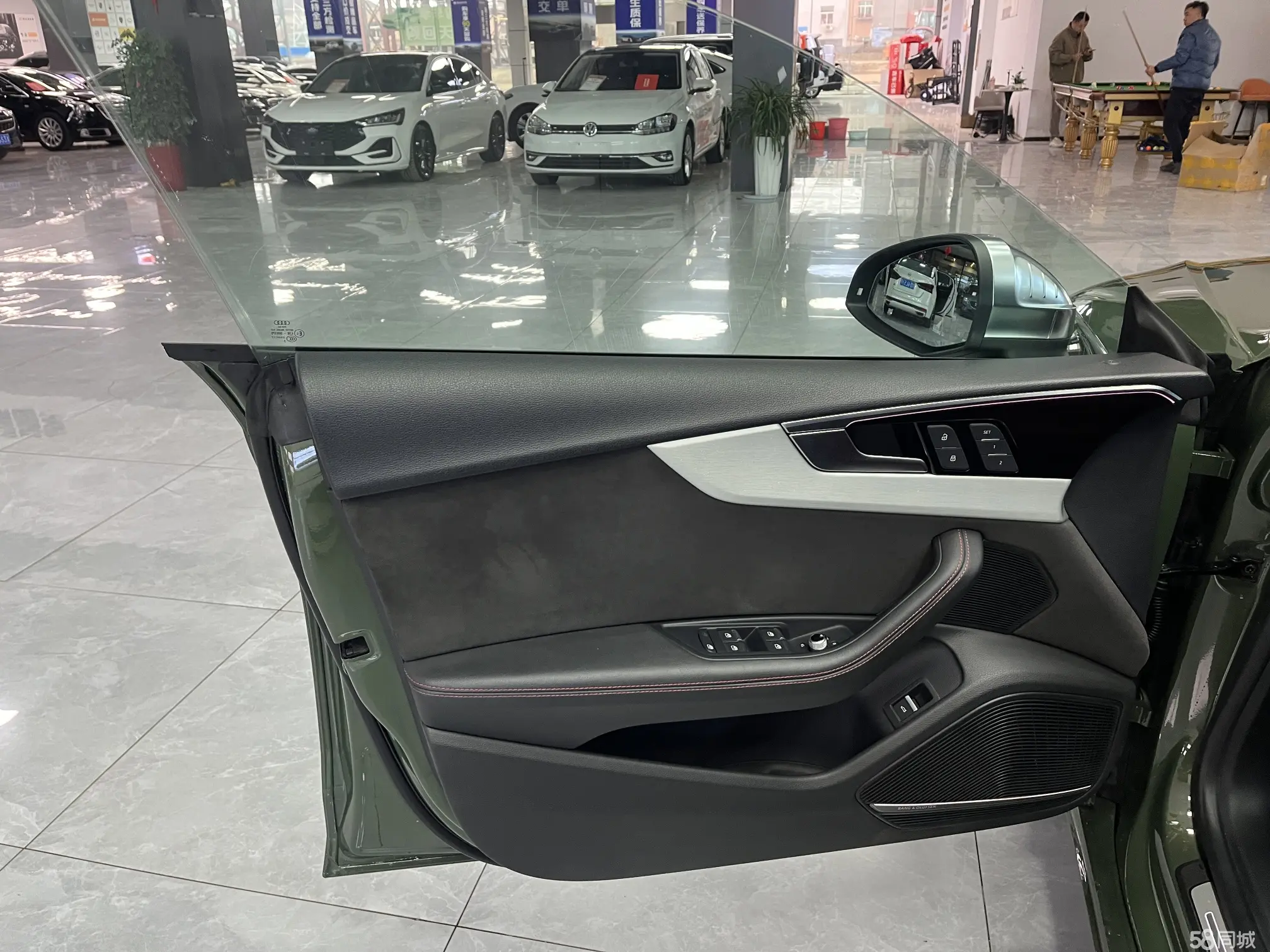 Audi S5 2021 car image #17