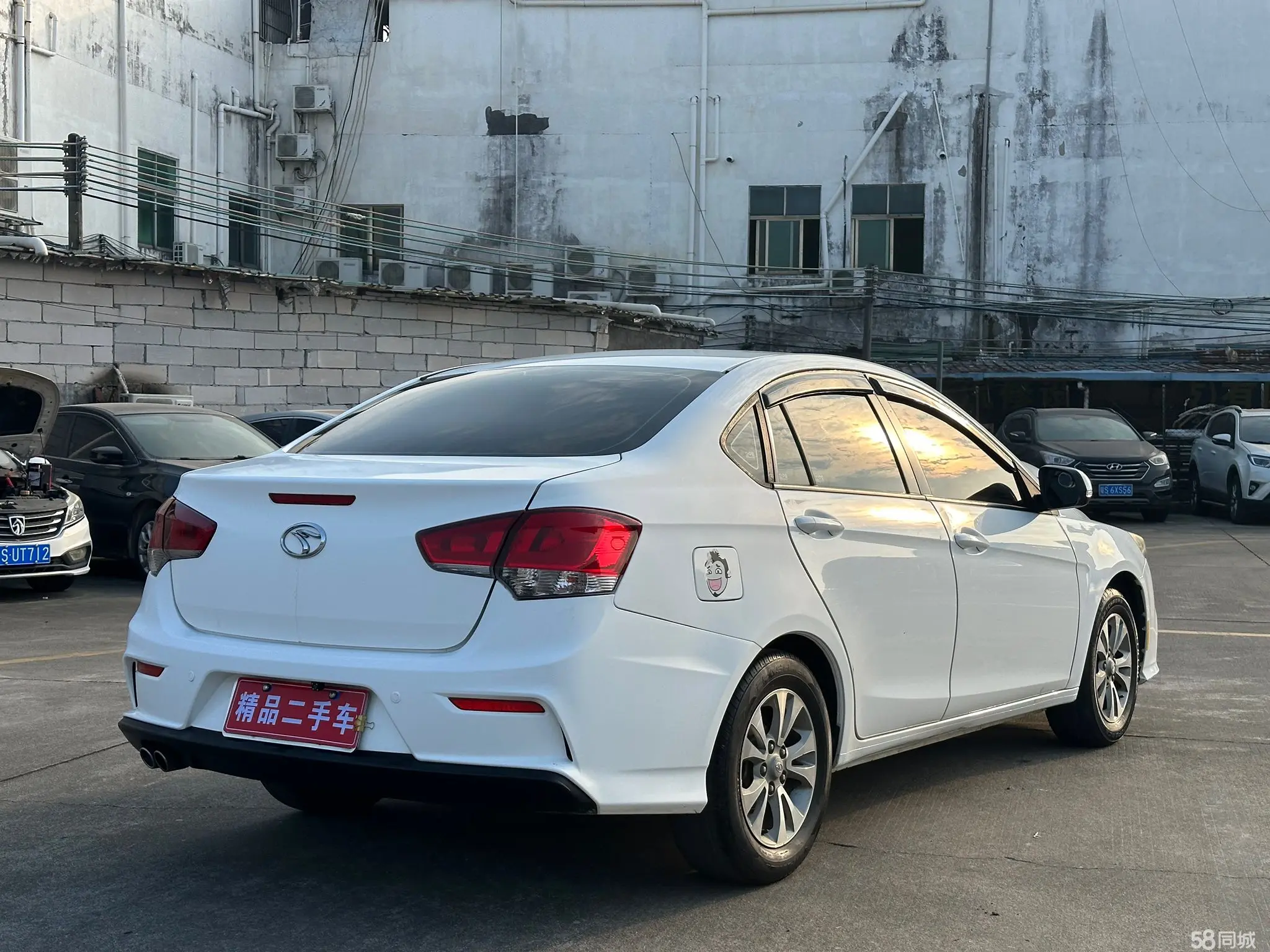 Soueast V5 Lingzhi 2017 #17 Soueast V5 Lingzhi 2017 car image #17