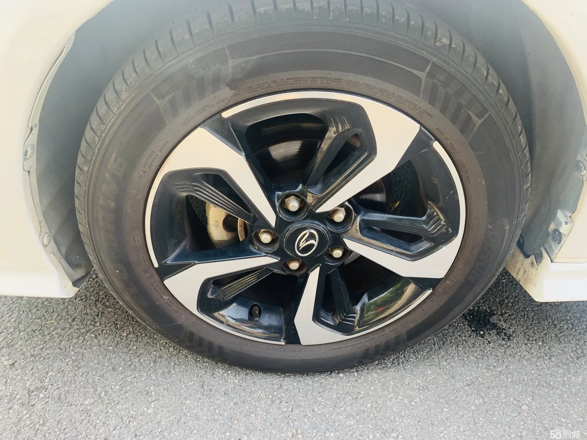 Soueast V5 Lingzhi 2017 car image #17