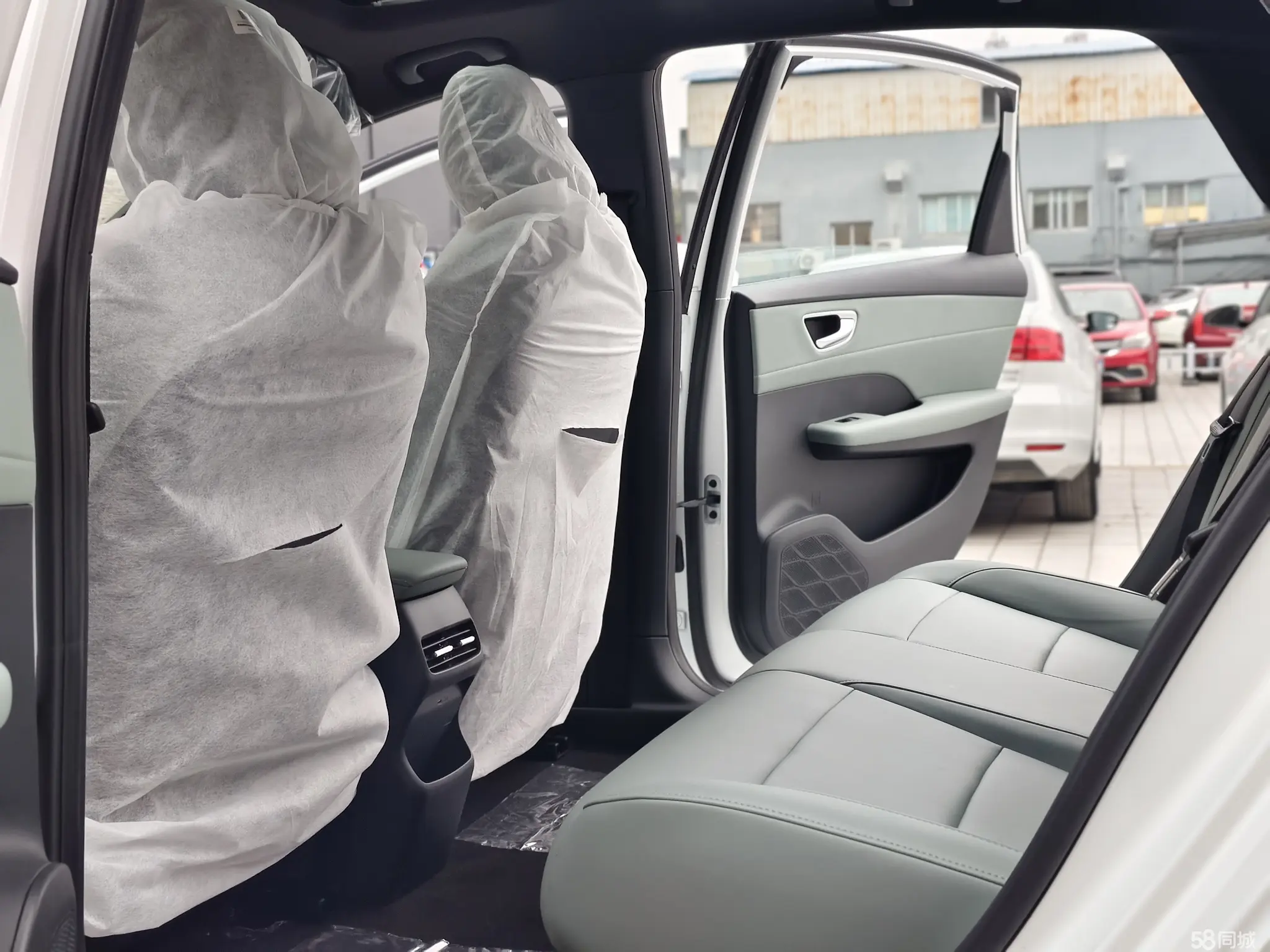 Roewe D6 2025 изображение автомобиля #17