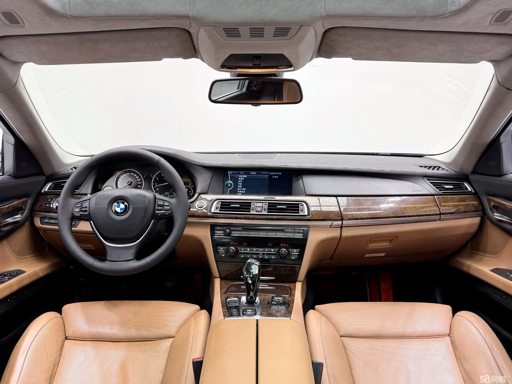 BMW 7 Series 2012 imagem de carro #17