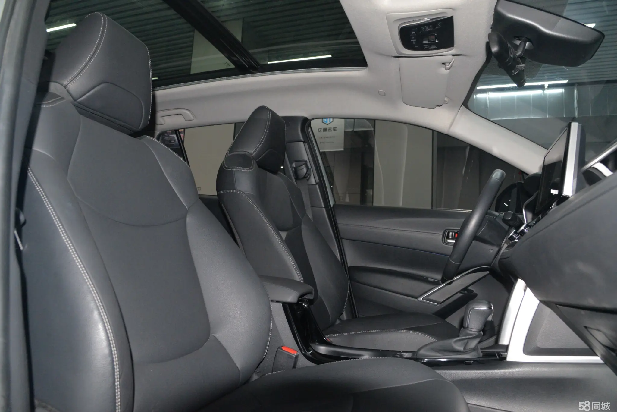 Toyota Corolla Cross 2022 car image #17