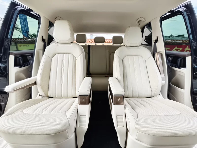 Volkswagen Viloran 2020 #17 Volkswagen Viloran 2020 car image #17