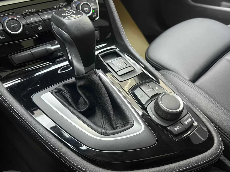 BMW 2 Series Tourer (Imported) 2017 #17 BMW 2 Series Tourer (Imported) 2017 car image #17