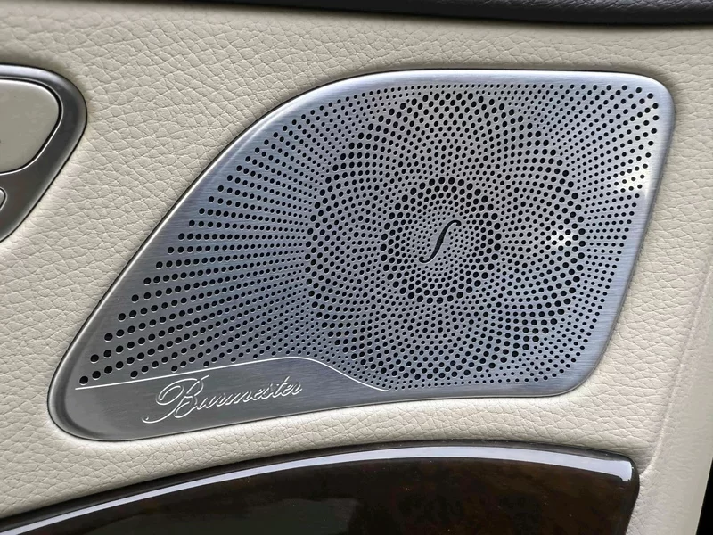 Mercedes-Benz Maybach S Class 2016 car image #17