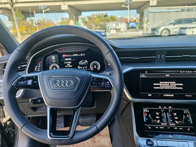 Audi A6L e-tron 2023 immagine di auto #17