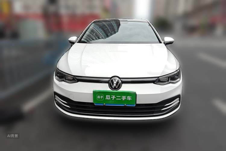 Volkswagen Golf 2023 car image #3