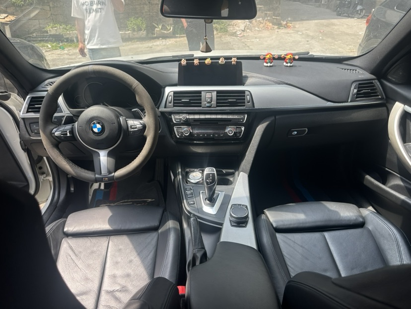 BMW 3 Series 2019 #4 BMW 3 Series 2019 car image #4