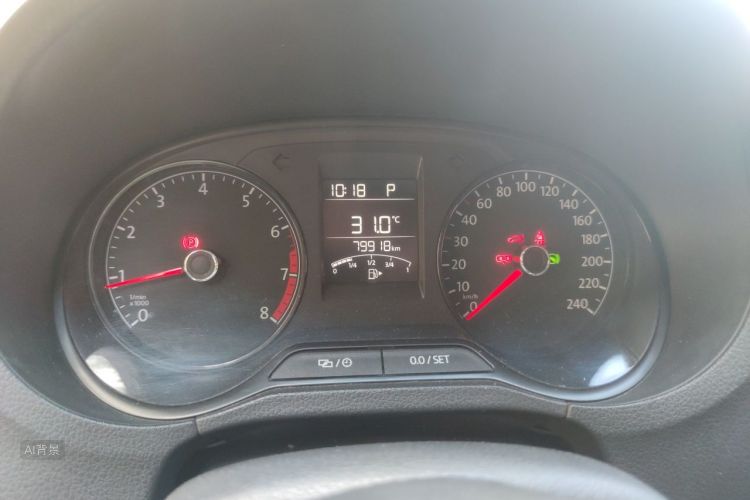 Volkswagen Polo 2017 car image #13