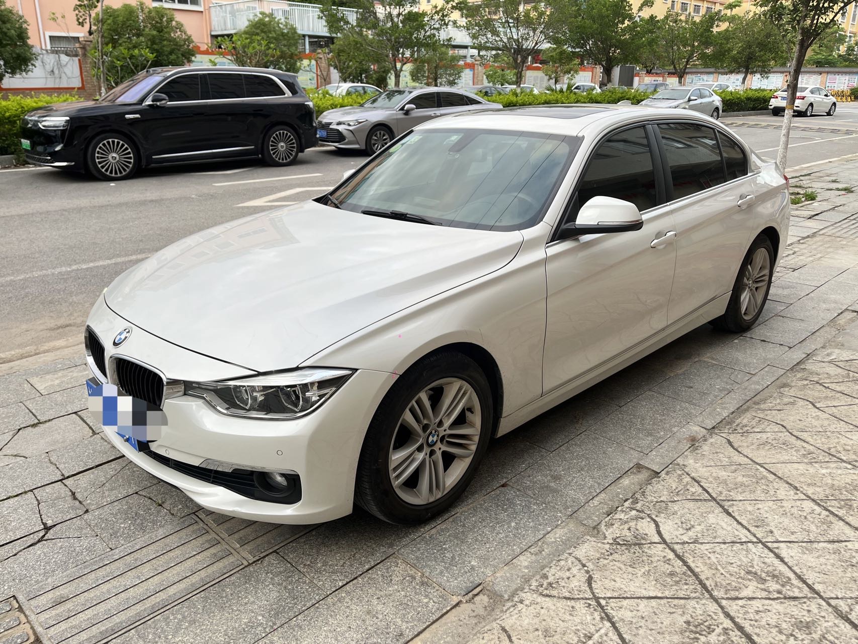BMW 3 Series 2017 car image 