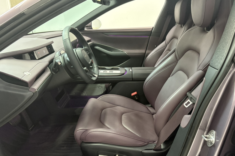 MI SU7 2025 car image #19