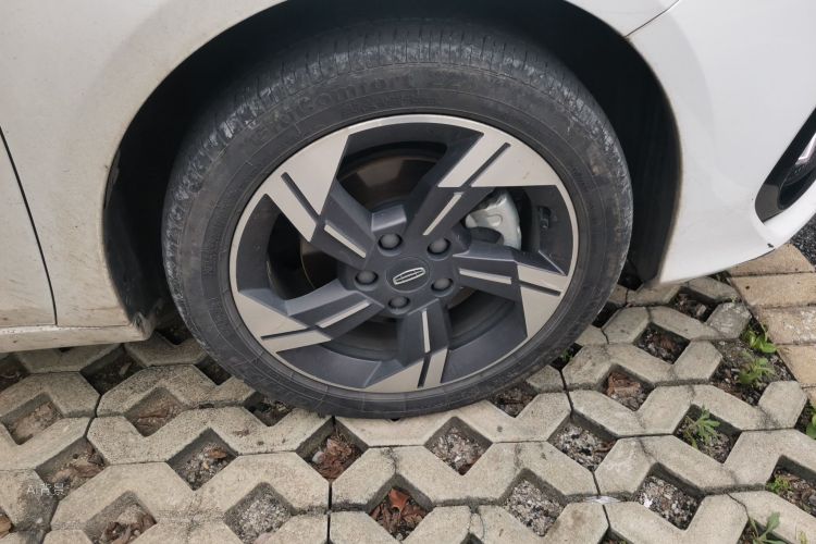 GEELY Emgrand L HiP 2022 car image #9