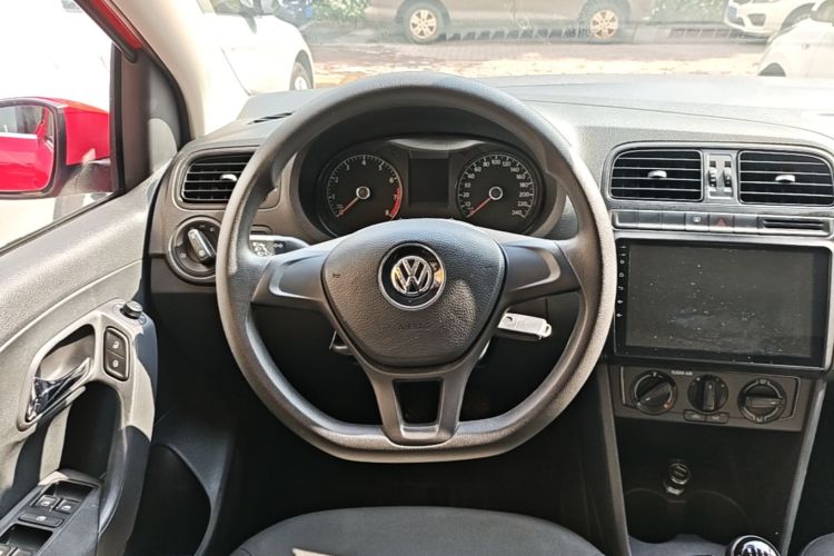 Volkswagen Polo 2017 #11 Volkswagen Polo 2017 car image #11