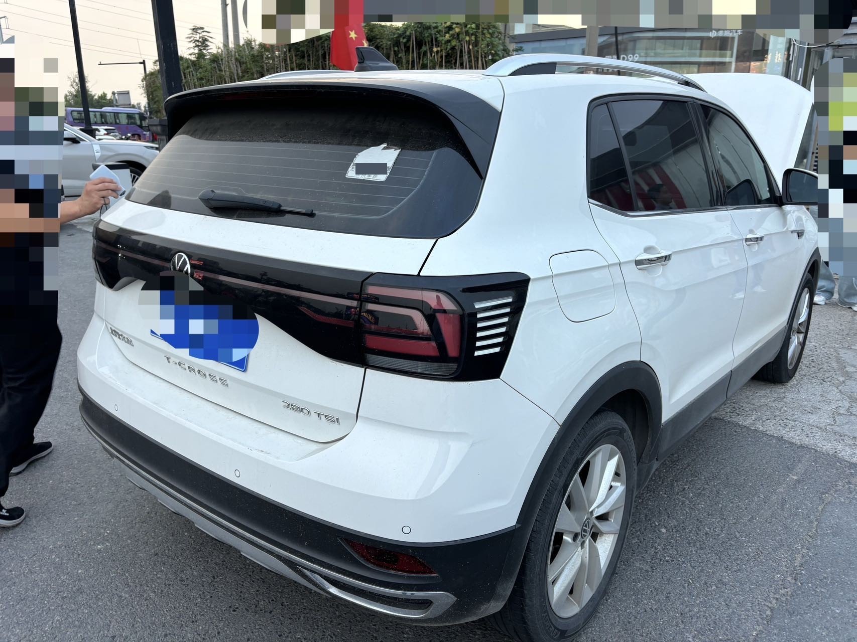 Volkswagen T-Cross 2022 #9 Volkswagen T-Cross 2022 car image #9