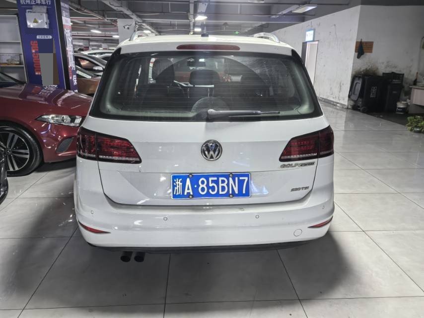 Volkswagen Golf Sportsvan 2017 #4 Volkswagen Golf Sportsvan 2017 car image #4