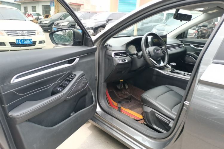 GEELY Emgrand 2023 car image #16