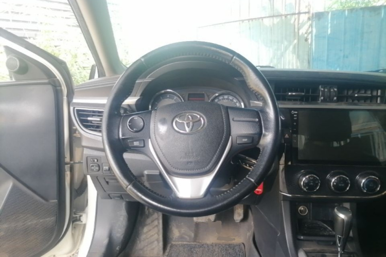 Toyota Corolla 2016 #12 Toyota Corolla 2016 car image #12