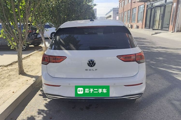 Volkswagen Golf 2022 car image #6