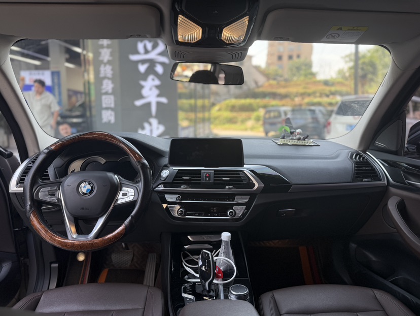 BMW X3 2019 صورة سيارة #8