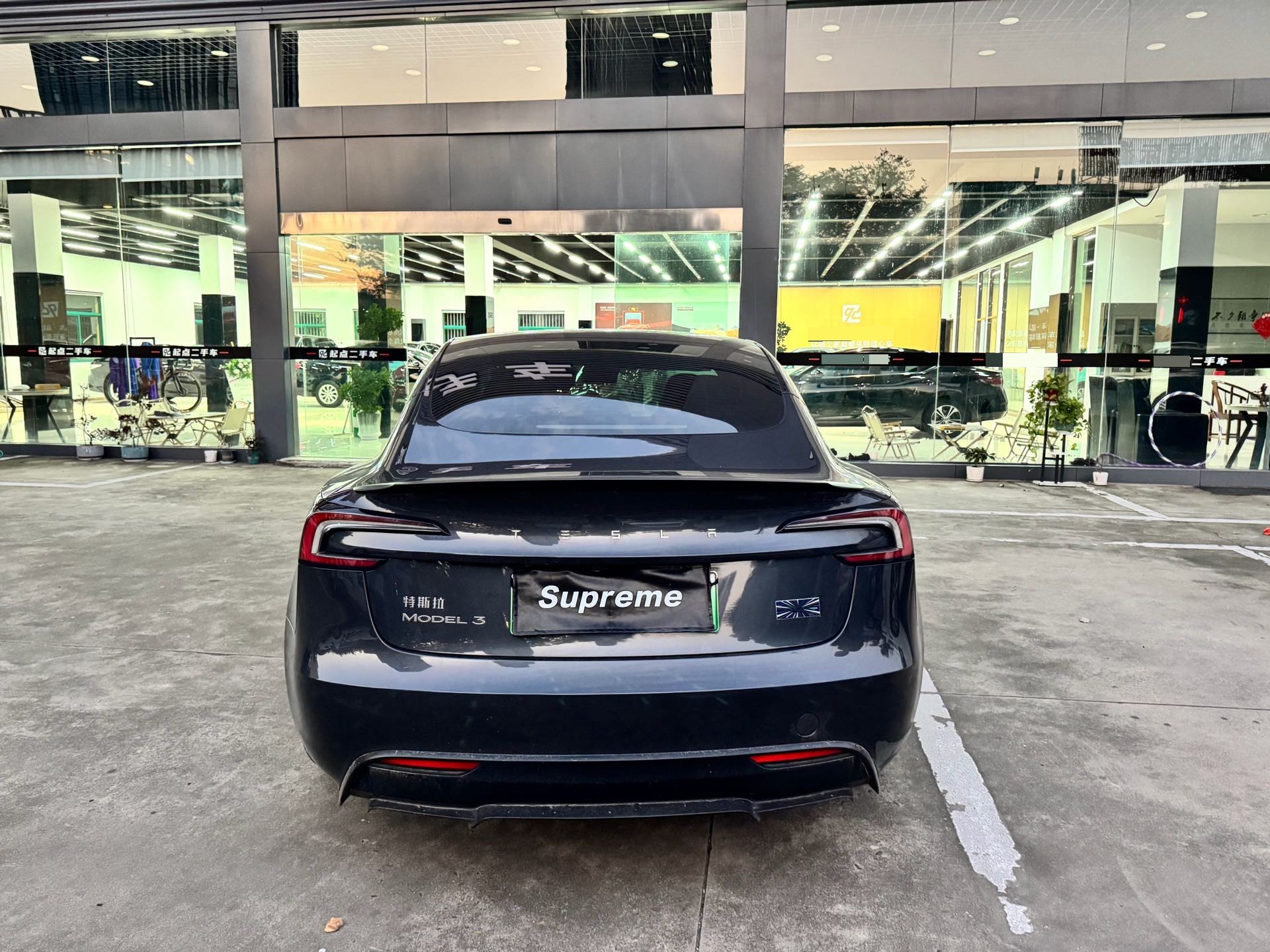 Tesla Model 3 2024 صورة سيارة #6