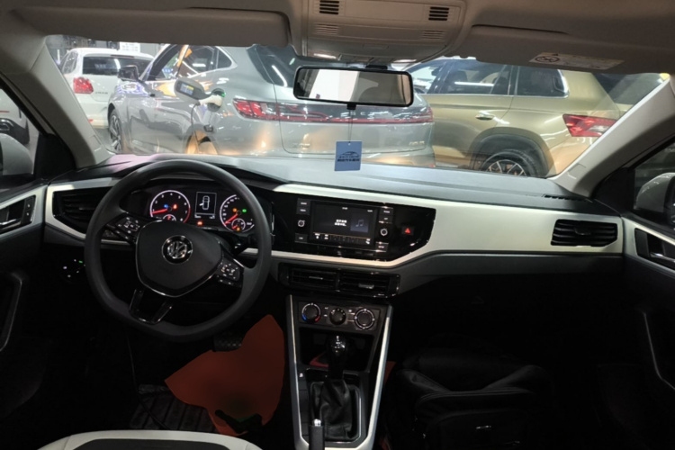 Volkswagen Polo 2019 car image #10