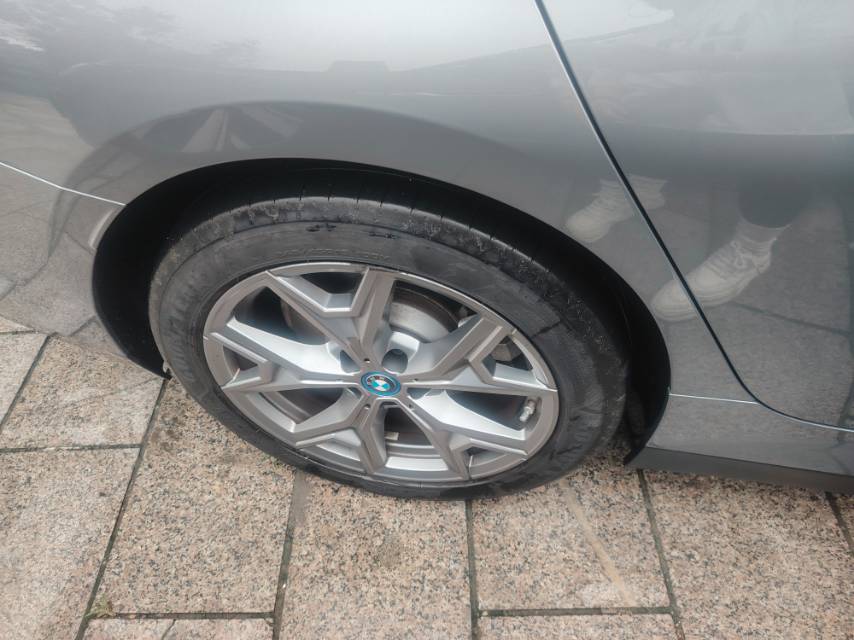BMW i3 2023 car image #3