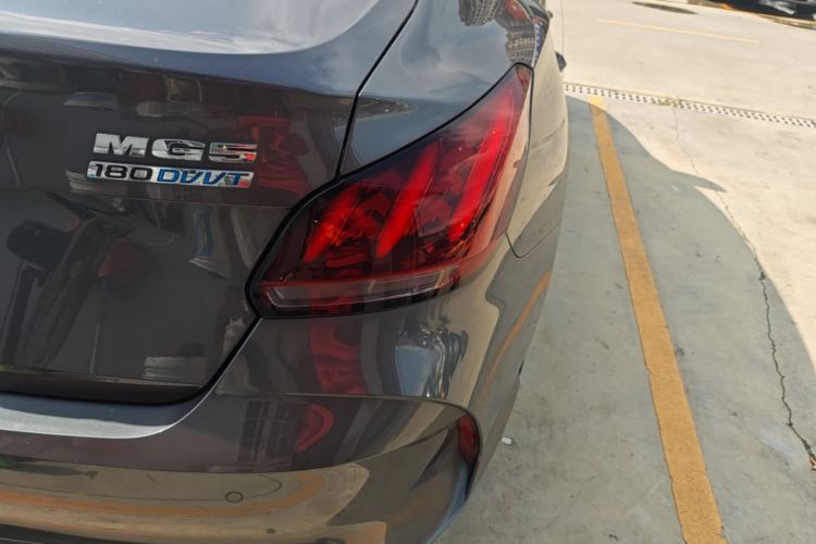 MG 5 2022 #8 MG 5 2022 car image #8