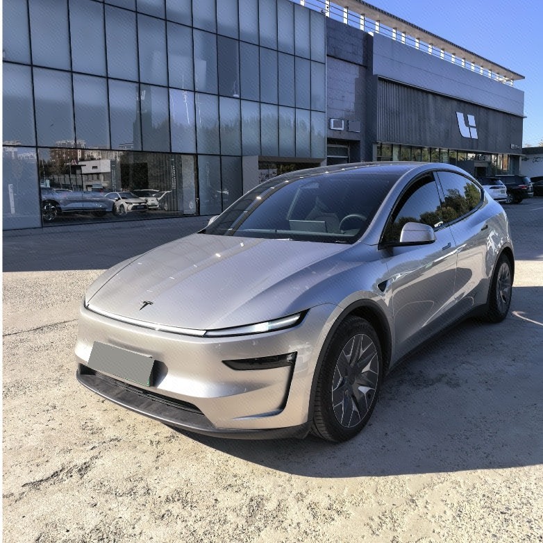 Tesla Model Y L 2025 Tesla Model Y L 2025 immagine di auto
