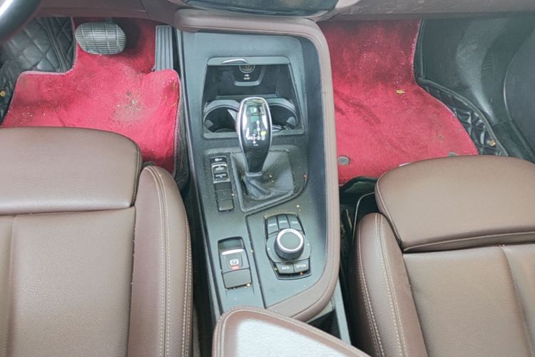 BMW X1 2020 car image #18