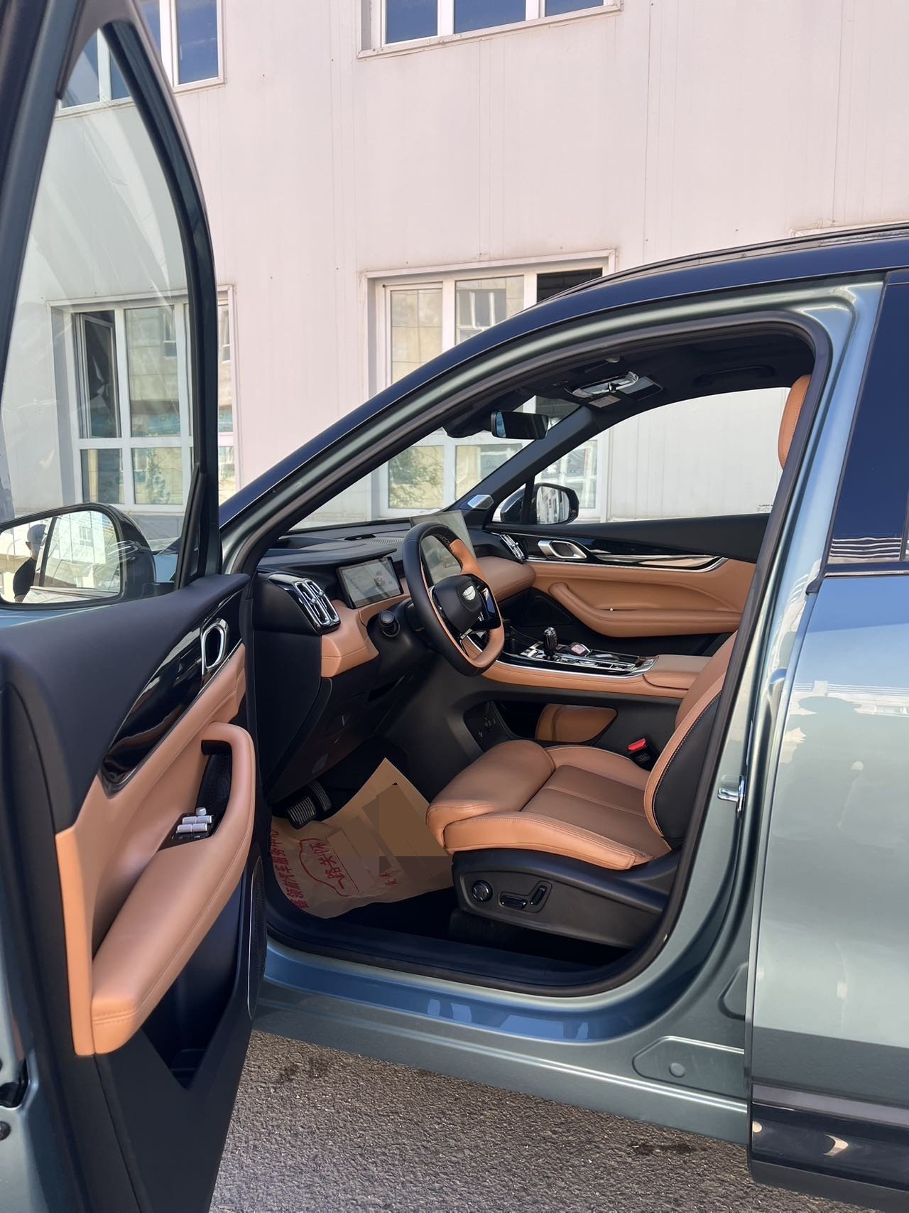 GEELY Boyue L 2025 #4 GEELY Boyue L 2025 imagen de coche #4