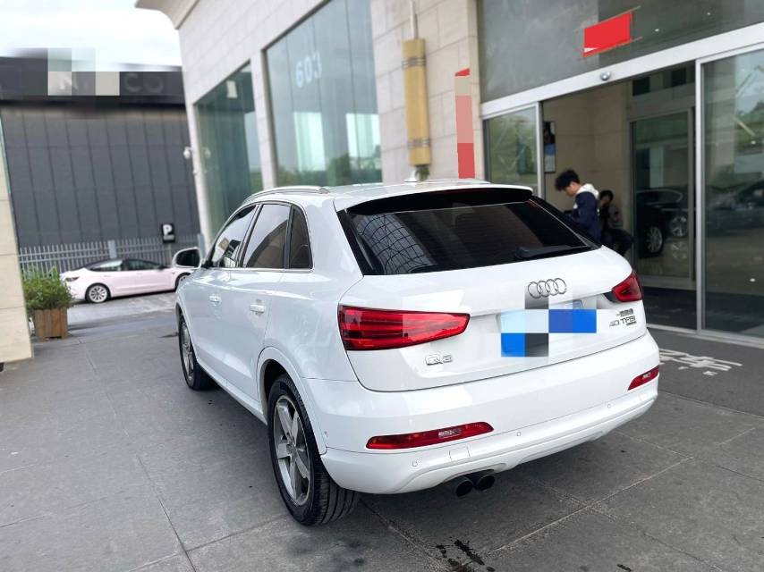 Audi Q3 2013 #6 Audi Q3 2013 car image #6
