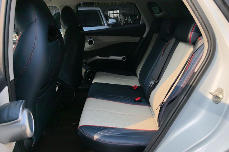 BYD Yuan Plus 2022 صورة سيارة #13