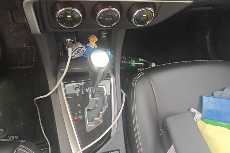 Toyota Corolla 2018 immagine di auto #16
