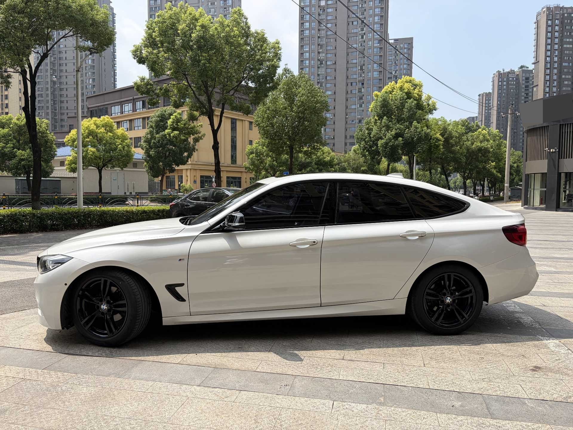 BMW 3 Series GT 2020 car image #2