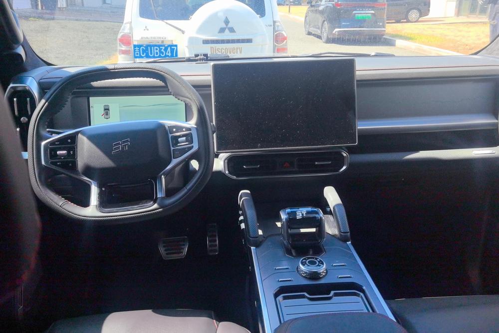 2024 car image #14