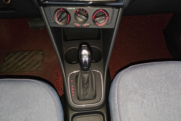 Volkswagen Polo 2016 #14 Volkswagen Polo 2016 car image #14