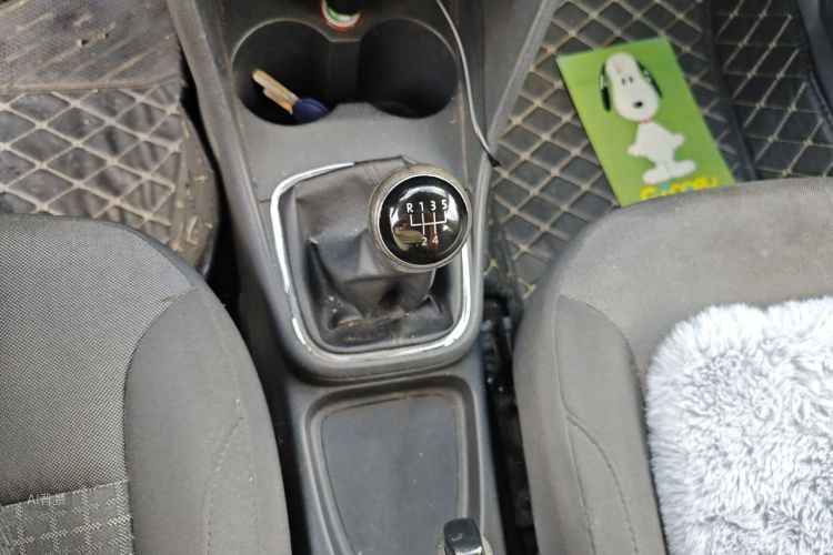 Volkswagen Polo 2016 #16 Volkswagen Polo 2016 car image #16