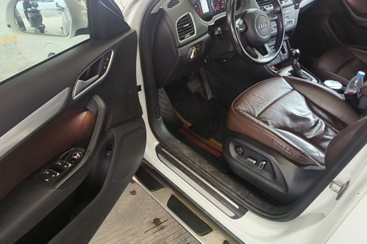 Audi Q3 2016 #12 Audi Q3 2016 car image #12