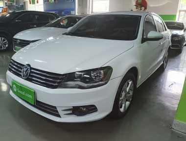Volkswagen Bora 2015 Volkswagen Bora 2015 immagine di auto