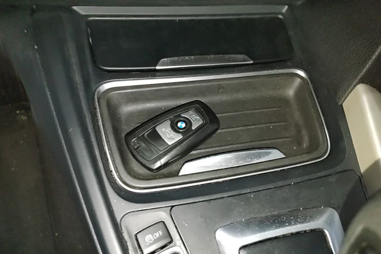BMW 3 Series 2015 #9 BMW 3 Series 2015 imagen de coche #9