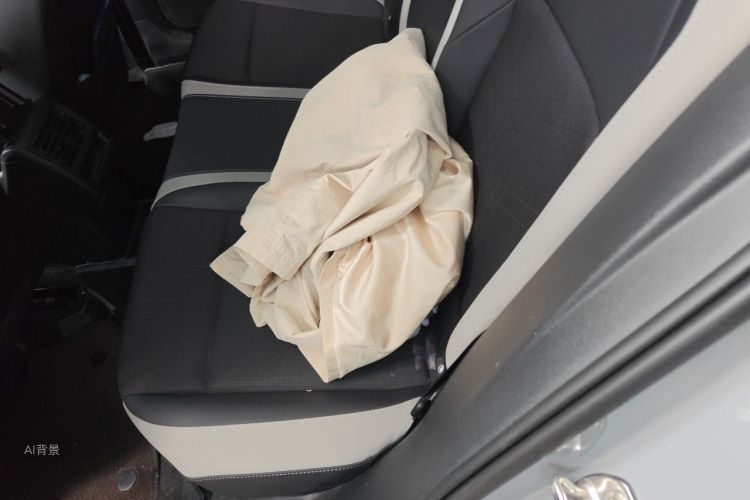 Volkswagen Golf 2024 car image #19