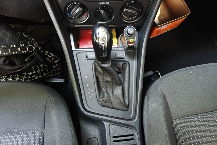 Volkswagen Lavida 2016 car image #16
